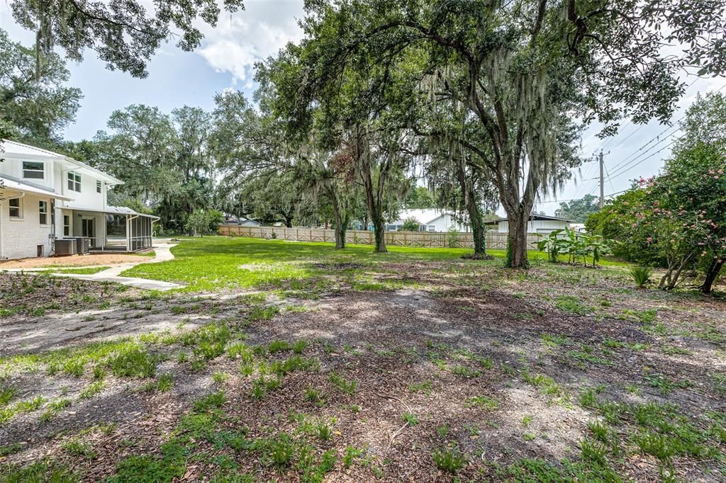 For Sale: $524,950 (5 beds, 3 baths, 2715 Square Feet)