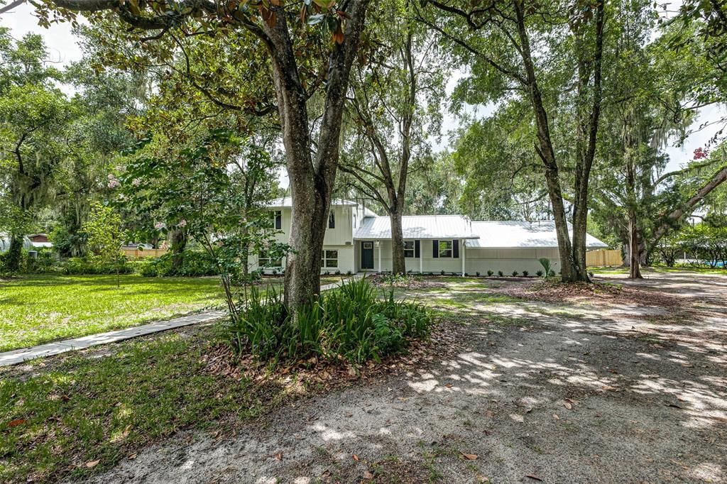For Sale: $524,950 (5 beds, 3 baths, 2715 Square Feet)