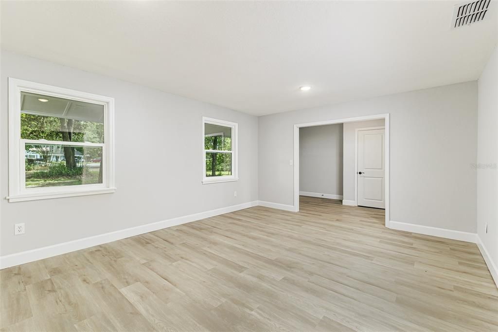 For Sale: $524,950 (5 beds, 3 baths, 2715 Square Feet)