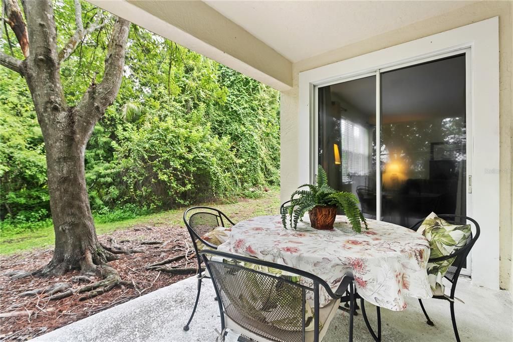 For Sale: $399,000 (3 beds, 3 baths, 1550 Square Feet)