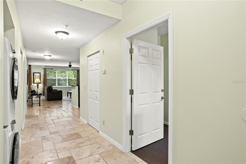 For Sale: $399,000 (3 beds, 3 baths, 1550 Square Feet)