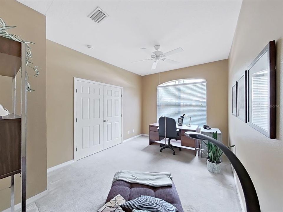 For Sale: $319,900 (3 beds, 2 baths, 1546 Square Feet)