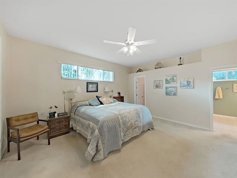 For Sale: $319,900 (3 beds, 2 baths, 1546 Square Feet)