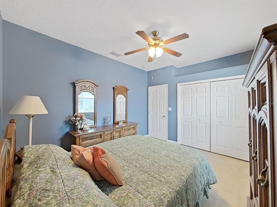 For Sale: $319,900 (3 beds, 2 baths, 1546 Square Feet)