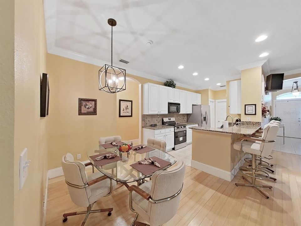 For Sale: $319,900 (3 beds, 2 baths, 1546 Square Feet)