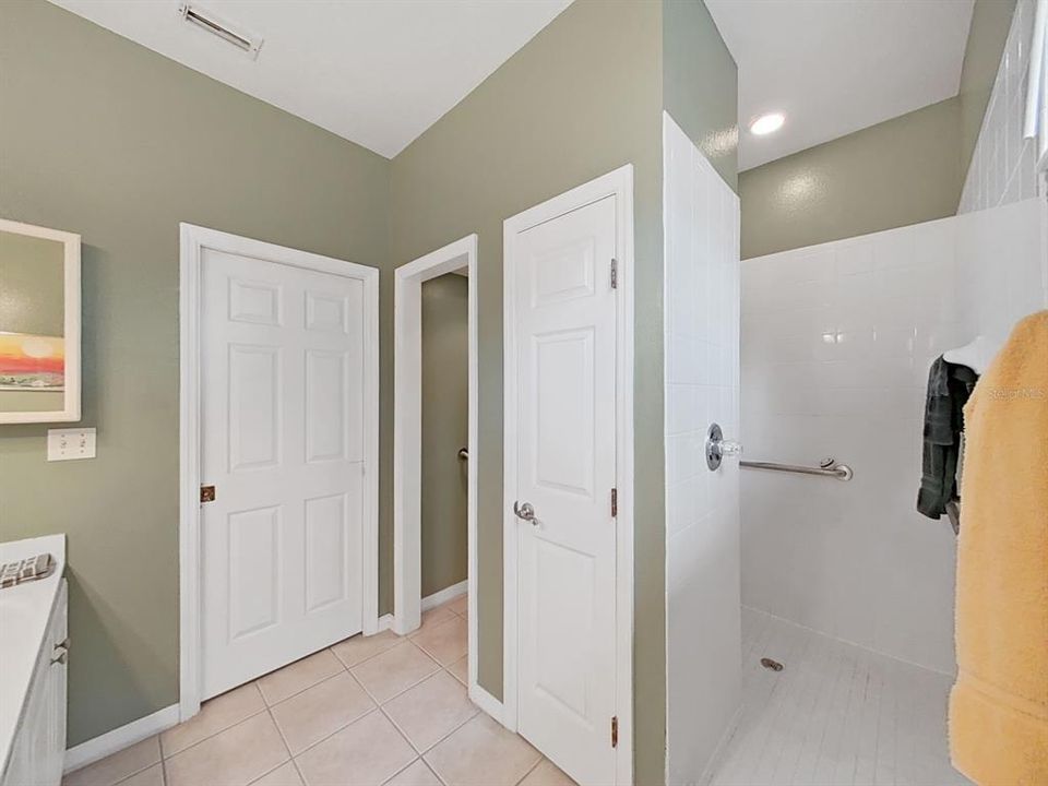 For Sale: $319,900 (3 beds, 2 baths, 1546 Square Feet)
