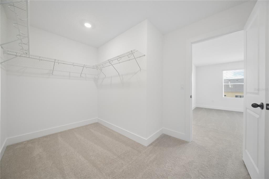 For Rent: $3,250 (3 beds, 3 baths, 2072 Square Feet)