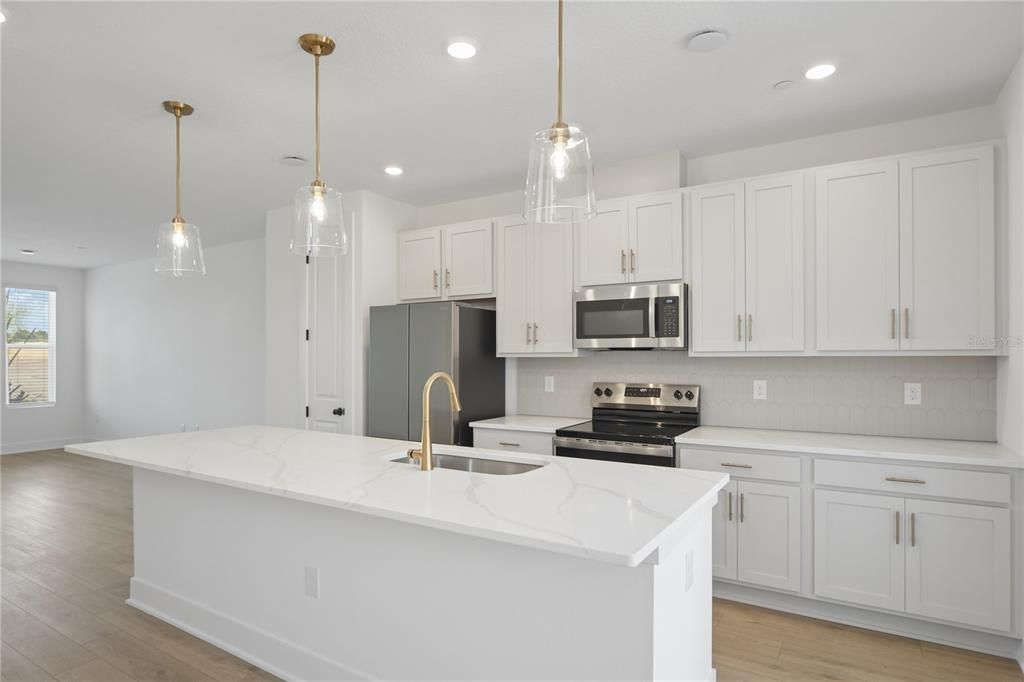For Rent: $3,250 (3 beds, 3 baths, 2072 Square Feet)