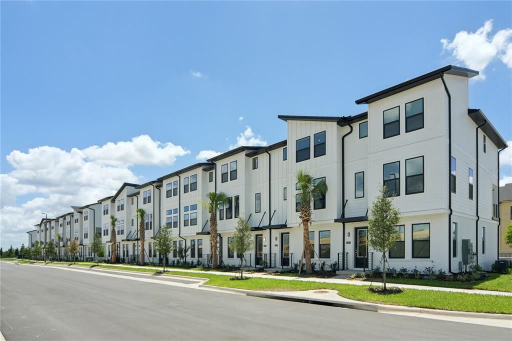 For Rent: $3,250 (3 beds, 3 baths, 2072 Square Feet)