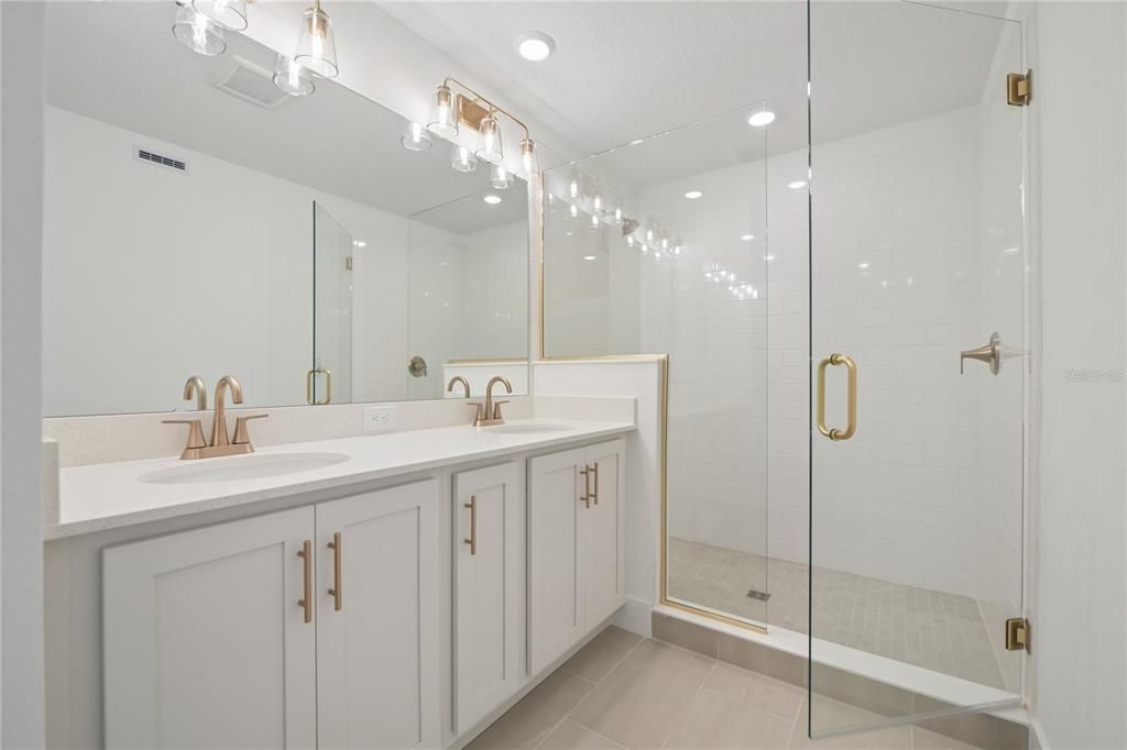 For Rent: $3,250 (3 beds, 3 baths, 2072 Square Feet)