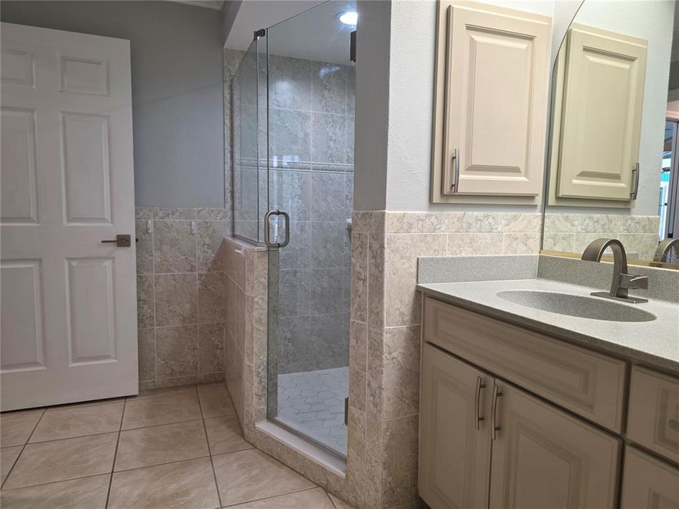 En Venta: $409,900 (3 camas, 2 baños, 1680 Pies cuadrados)
