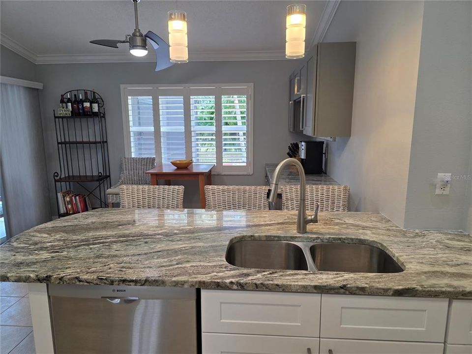 En Venta: $409,900 (3 camas, 2 baños, 1680 Pies cuadrados)
