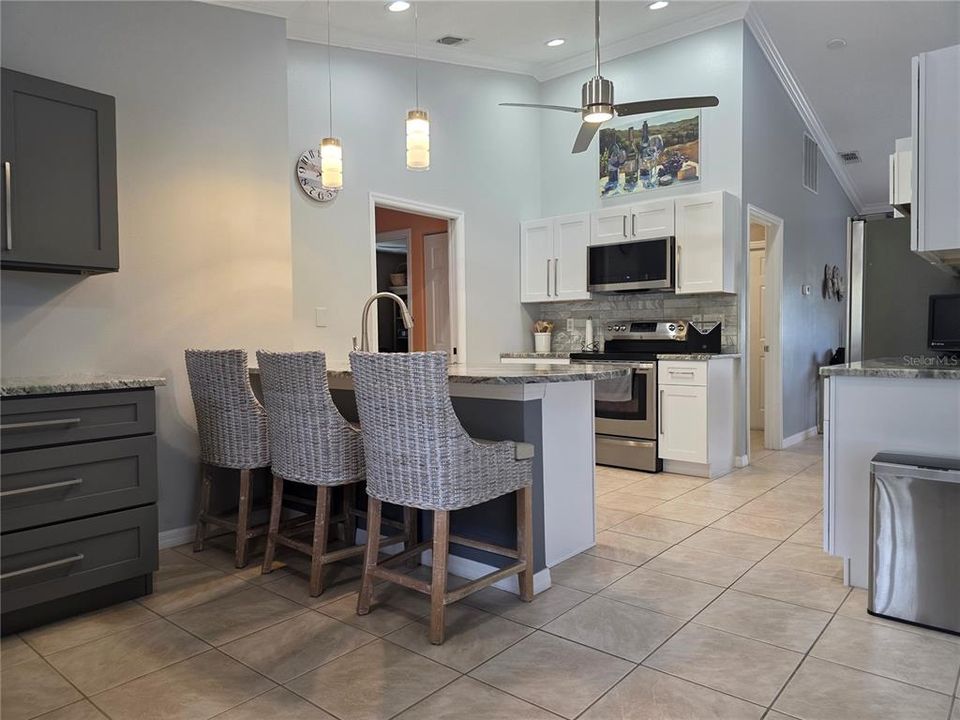 En Venta: $409,900 (3 camas, 2 baños, 1680 Pies cuadrados)