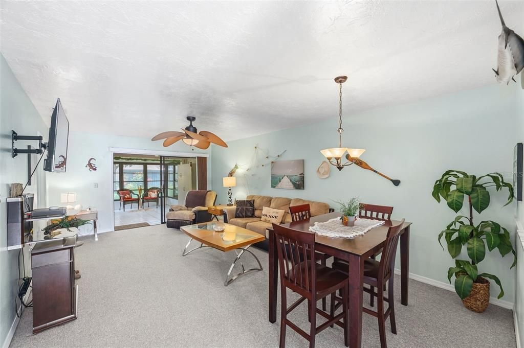 En Venta: $185,000 (2 camas, 2 baños, 876 Pies cuadrados)