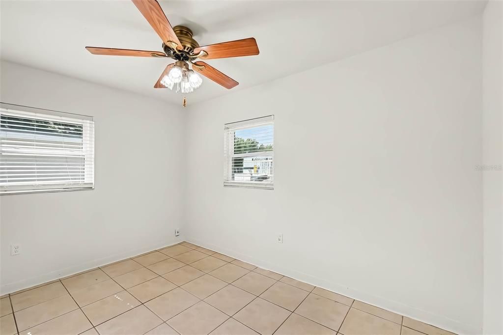 En Venta: $225,000 (2 camas, 1 baños, 920 Pies cuadrados)