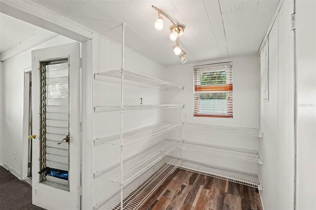 En Venta: $225,000 (2 camas, 1 baños, 920 Pies cuadrados)