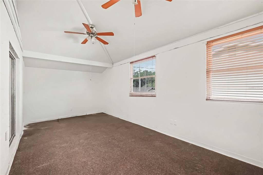 En Venta: $225,000 (2 camas, 1 baños, 920 Pies cuadrados)