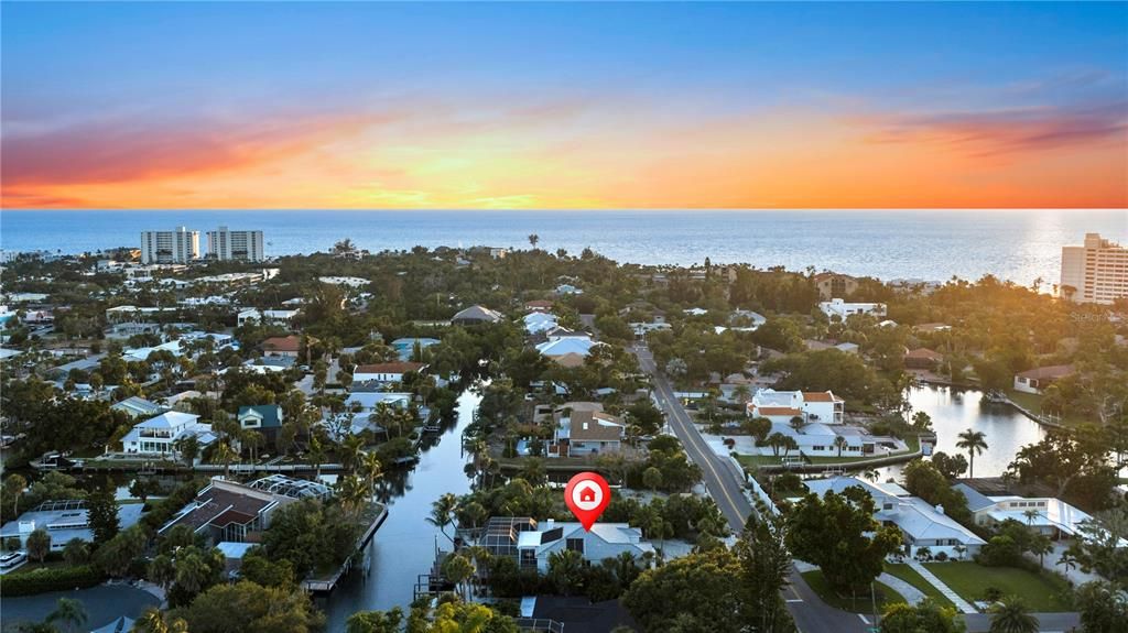 На продажу: $3,699,000 (4 спален, 3 ванн, 2341 Квадратных фут)