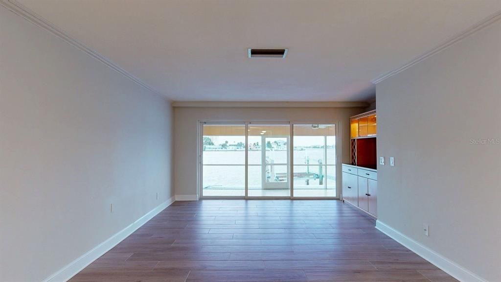 For Sale: $479,900 (2 beds, 2 baths, 1400 Square Feet)