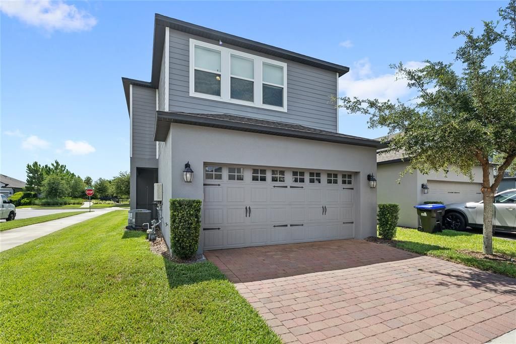 Active With Contract: $585,000 (4 beds, 3 baths, 2818 Square Feet)