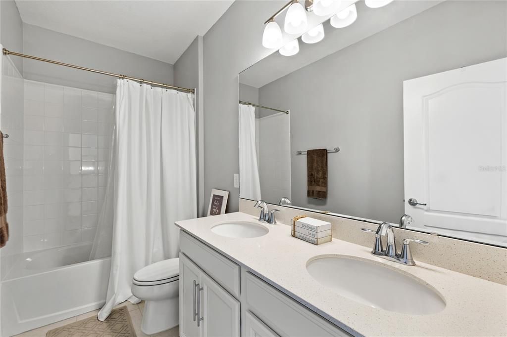 Active With Contract: $585,000 (4 beds, 3 baths, 2818 Square Feet)