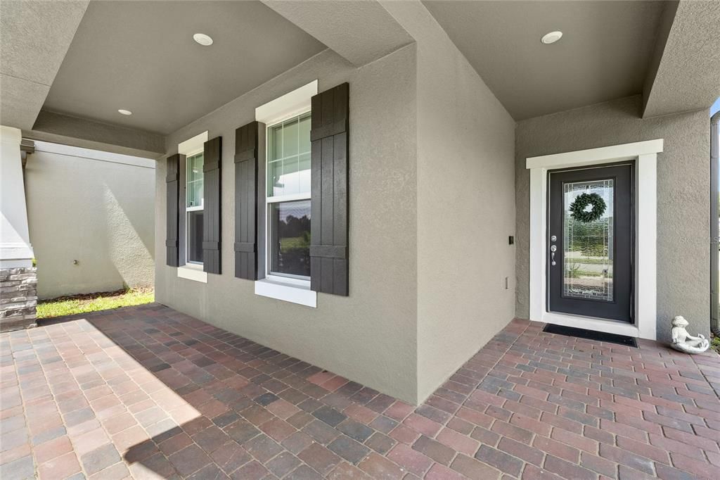 Active With Contract: $585,000 (4 beds, 3 baths, 2818 Square Feet)