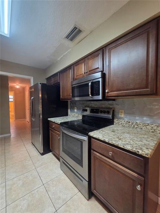 For Sale: $225,000 (3 beds, 2 baths, 1445 Square Feet)