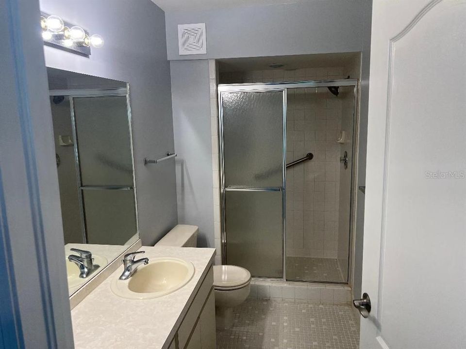 En Venta: $225,000 (2 camas, 2 baños, 1210 Pies cuadrados)