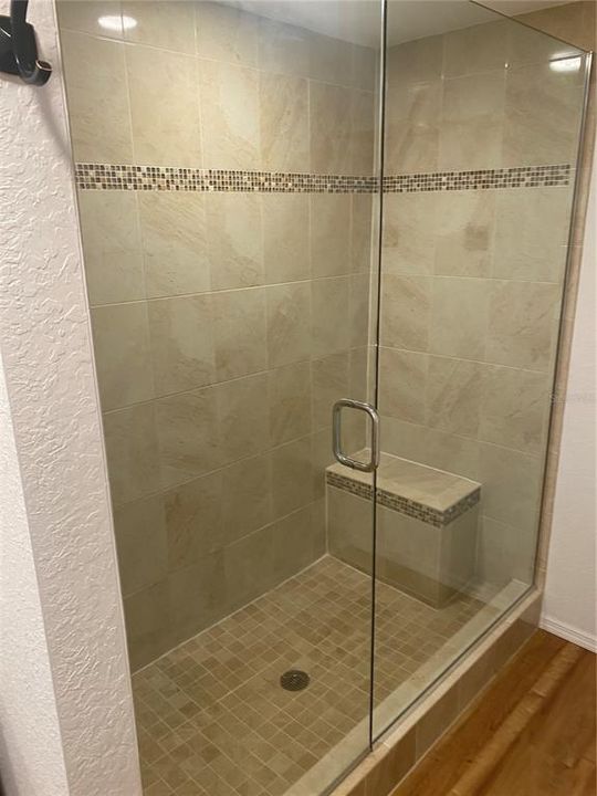 For Rent: $1,400 (2 beds, 2 baths, 960 Square Feet)
