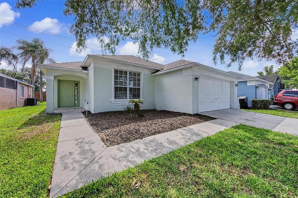 For Sale: $379,900 (3 beds, 2 baths, 1596 Square Feet)