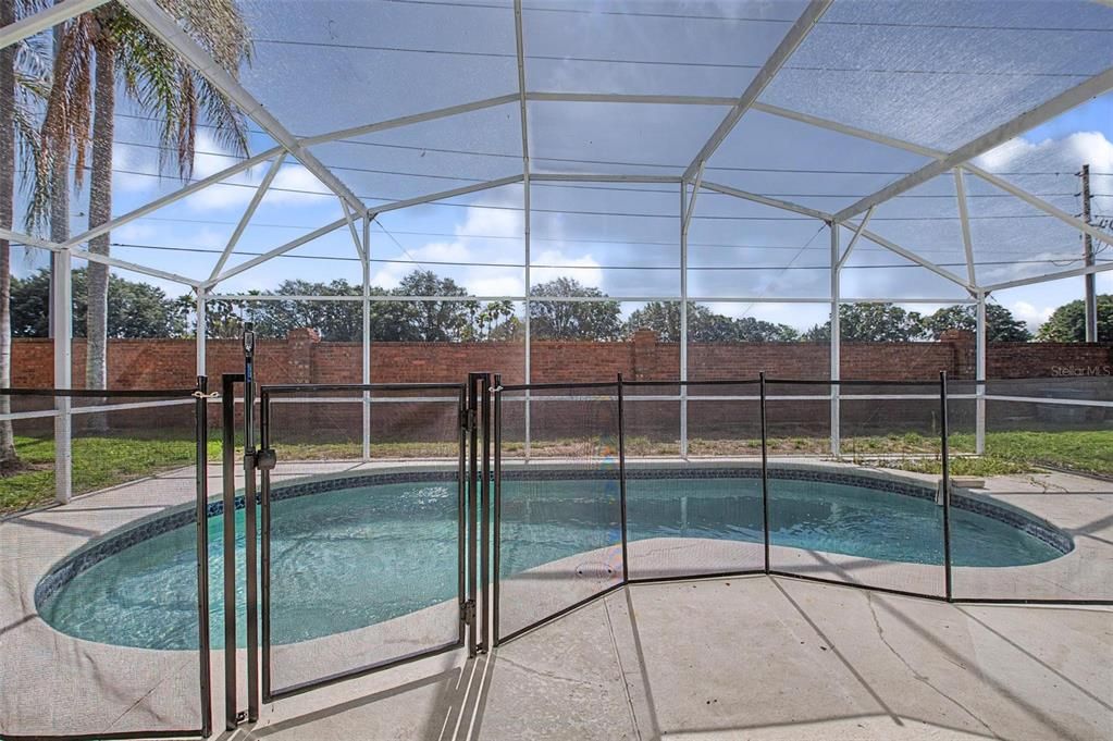 For Sale: $379,900 (3 beds, 2 baths, 1596 Square Feet)