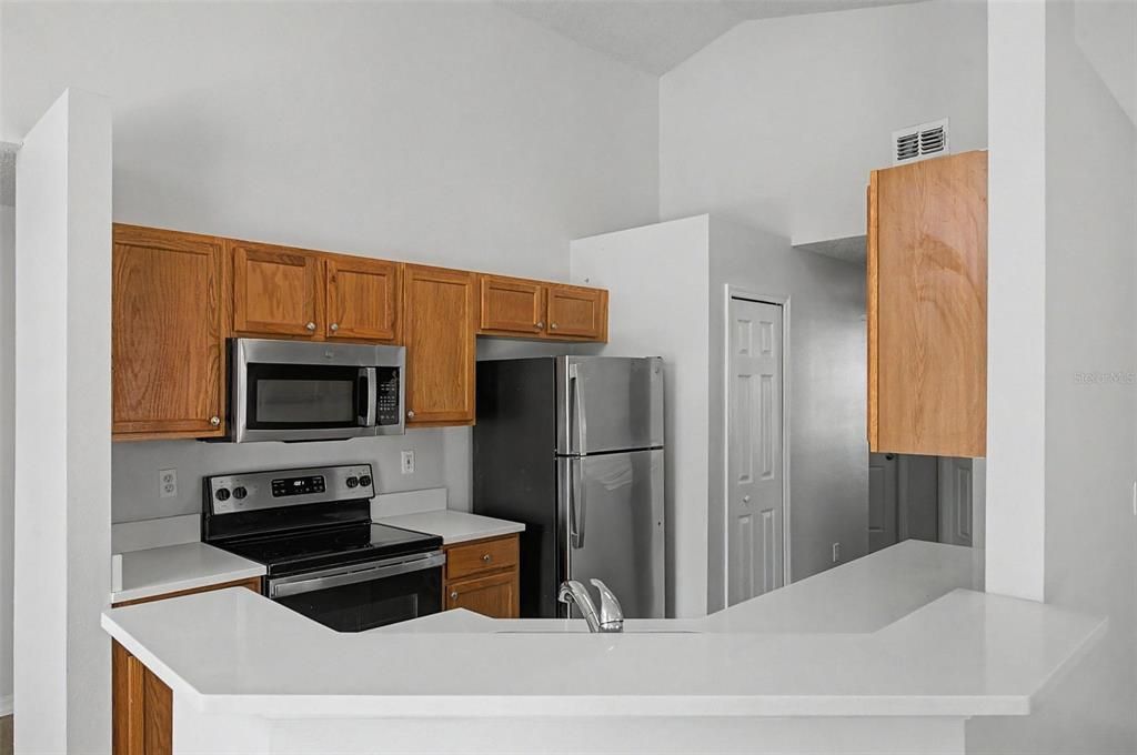 For Sale: $379,900 (3 beds, 2 baths, 1596 Square Feet)