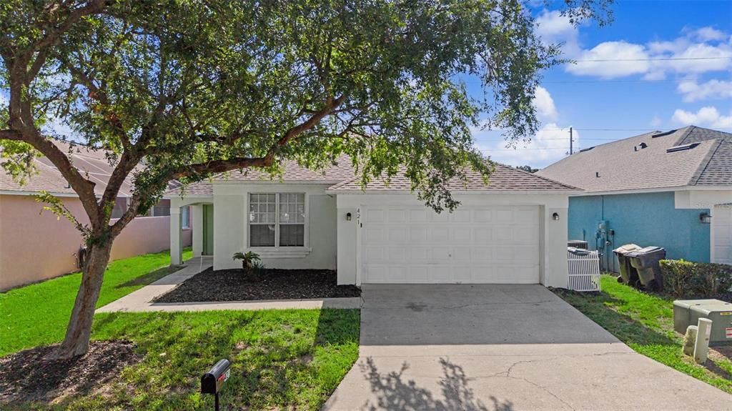 For Sale: $379,900 (3 beds, 2 baths, 1596 Square Feet)