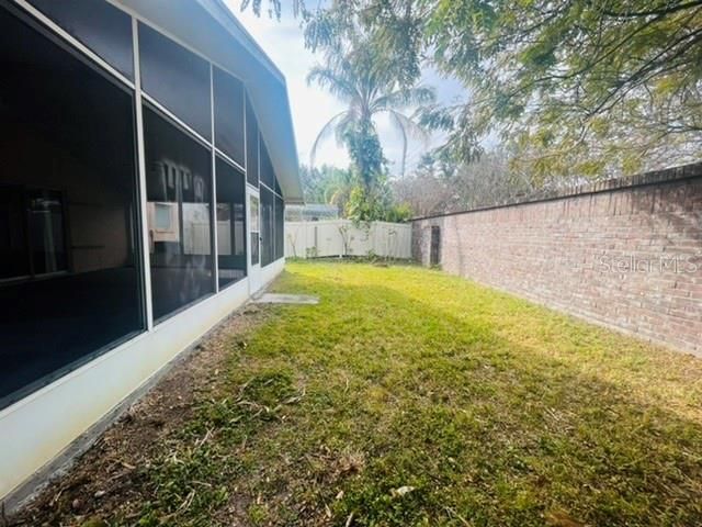 For Rent: $2,450 (3 beds, 2 baths, 1619 Square Feet)