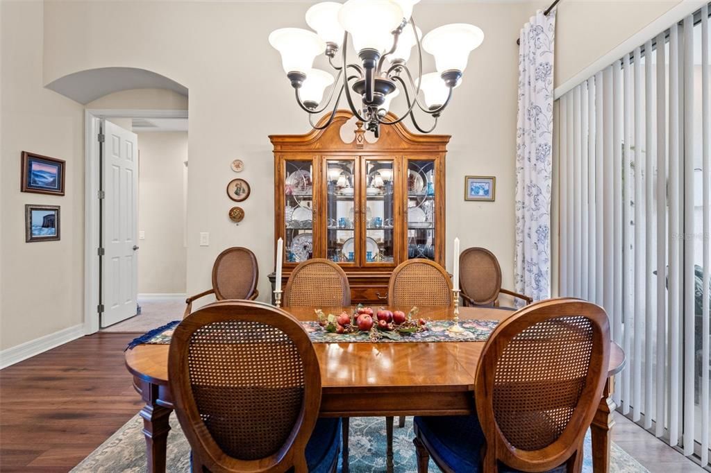 En Venta: $750,000 (4 camas, 3 baños, 2916 Pies cuadrados)