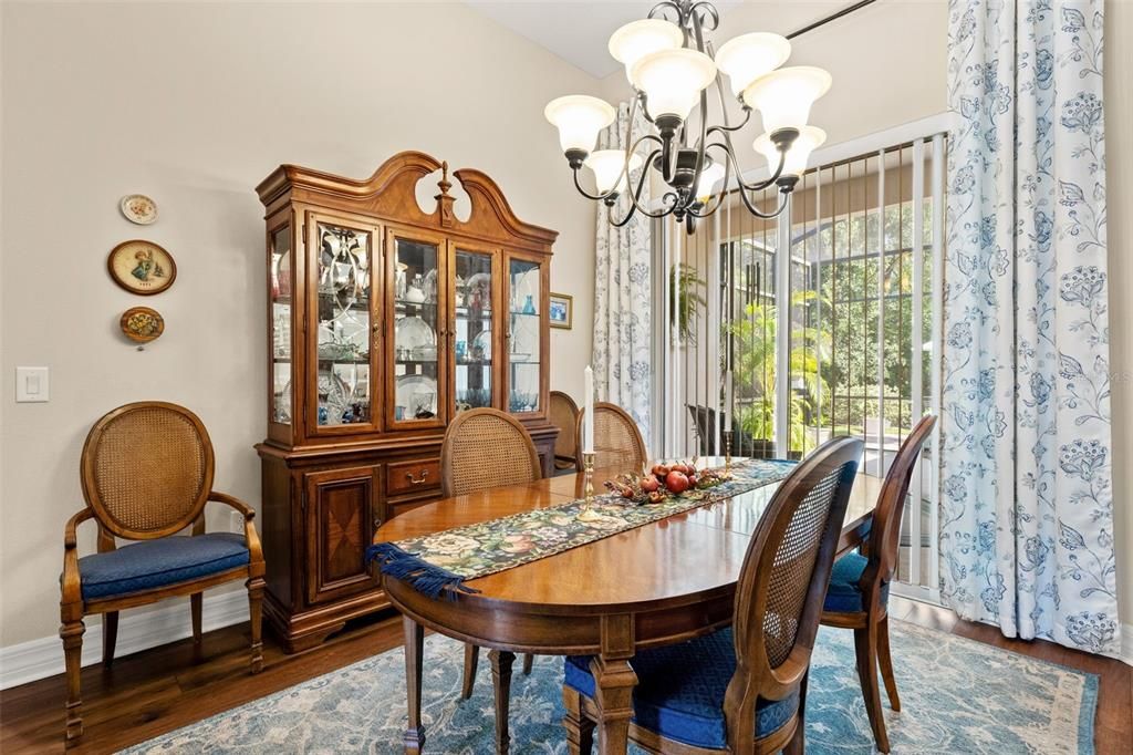 En Venta: $750,000 (4 camas, 3 baños, 2916 Pies cuadrados)