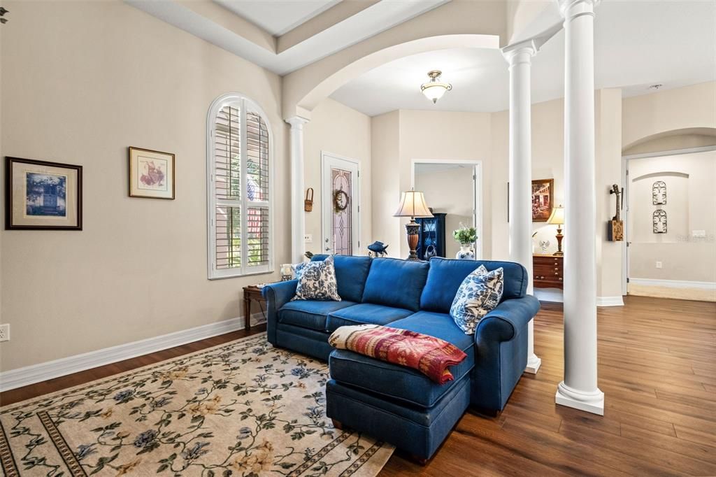 En Venta: $750,000 (4 camas, 3 baños, 2916 Pies cuadrados)