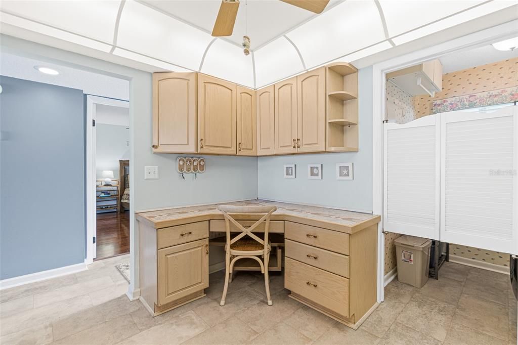 For Sale: $399,900 (2 beds, 2 baths, 1234 Square Feet)