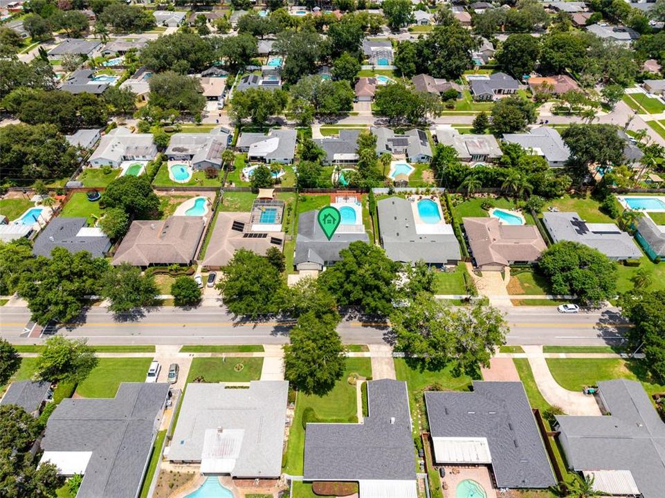 En Venta: $825,000 (4 camas, 3 baños, 2164 Pies cuadrados)