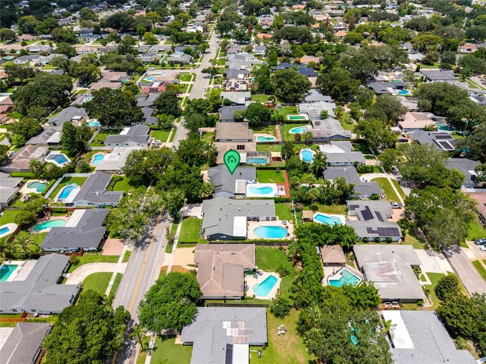 En Venta: $825,000 (4 camas, 3 baños, 2164 Pies cuadrados)