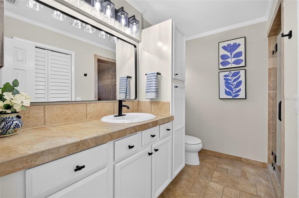 En Venta: $825,000 (4 camas, 3 baños, 2164 Pies cuadrados)