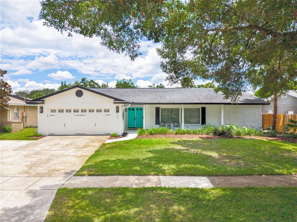 En Venta: $825,000 (4 camas, 3 baños, 2164 Pies cuadrados)