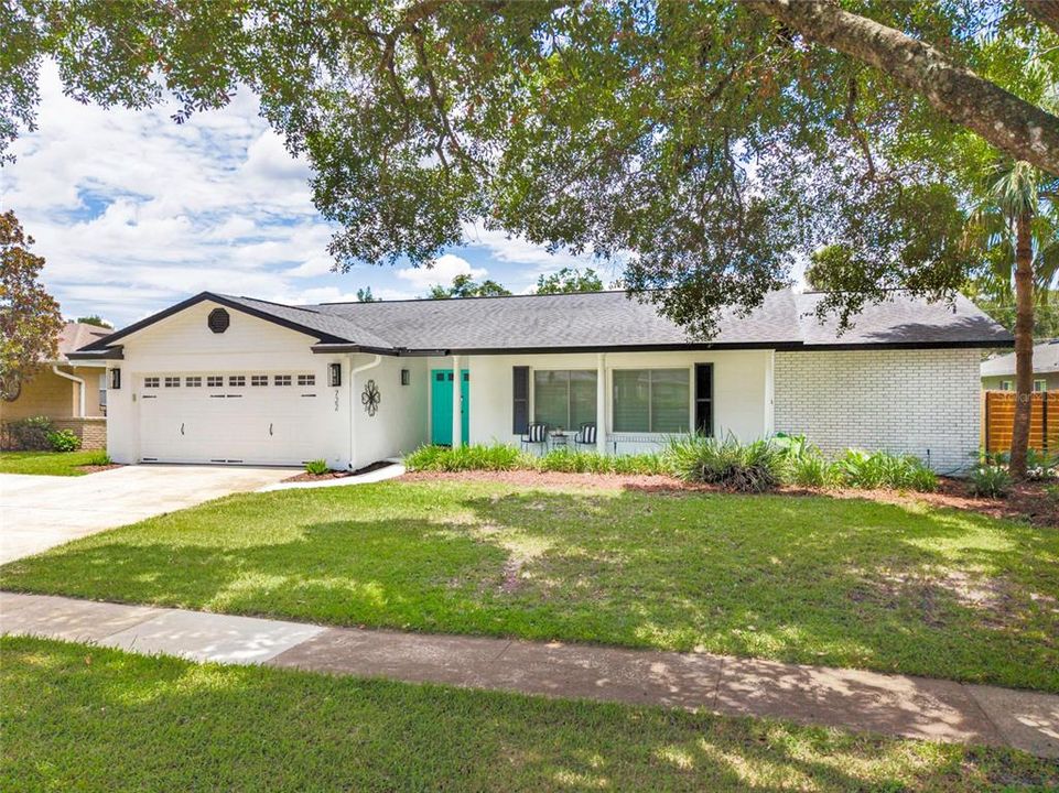 En Venta: $825,000 (4 camas, 3 baños, 2164 Pies cuadrados)