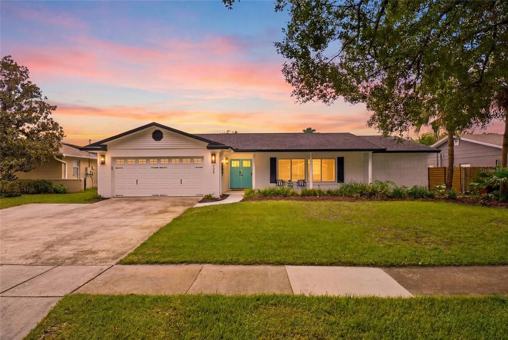 En Venta: $825,000 (4 camas, 3 baños, 2164 Pies cuadrados)