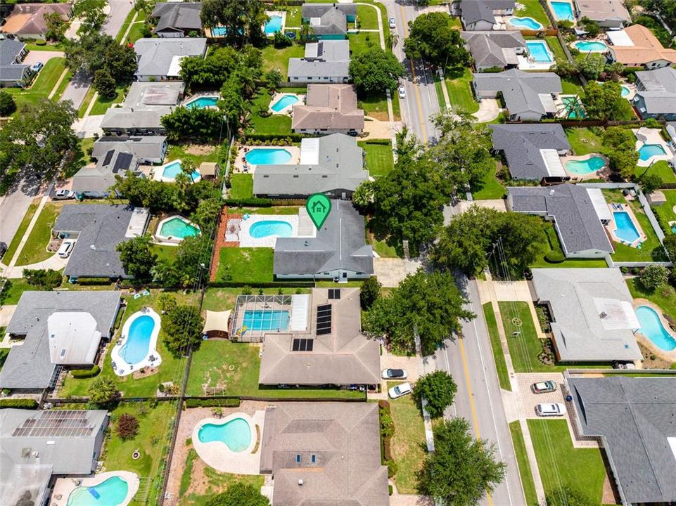 En Venta: $825,000 (4 camas, 3 baños, 2164 Pies cuadrados)