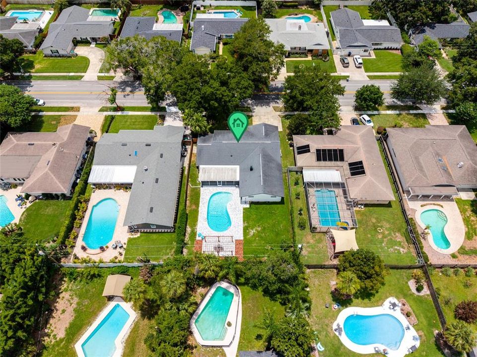 En Venta: $825,000 (4 camas, 3 baños, 2164 Pies cuadrados)