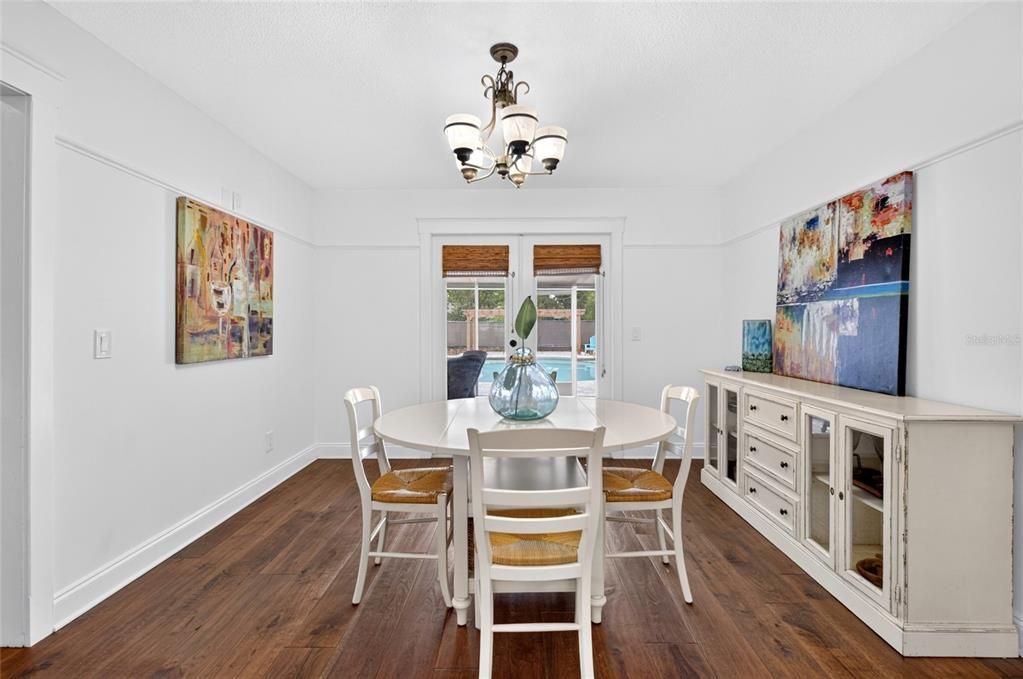 En Venta: $825,000 (4 camas, 3 baños, 2164 Pies cuadrados)