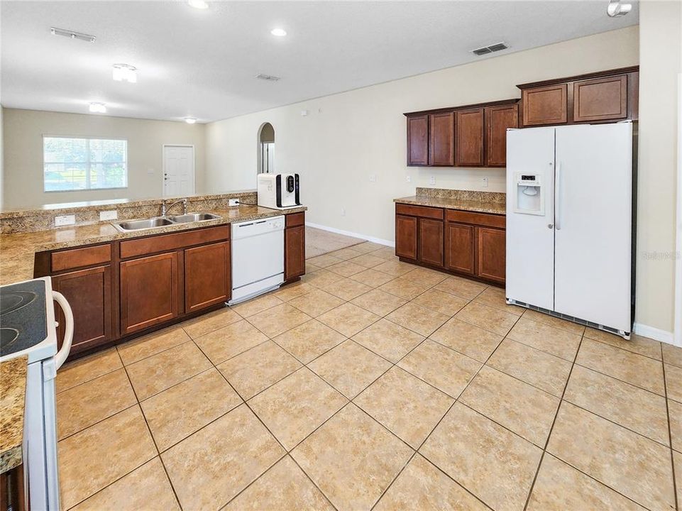 For Sale: $435,000 (3 beds, 2 baths, 1720 Square Feet)