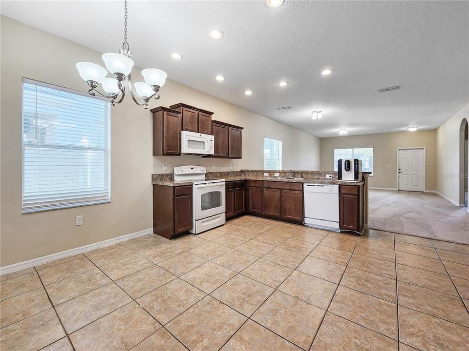 For Sale: $435,000 (3 beds, 2 baths, 1720 Square Feet)