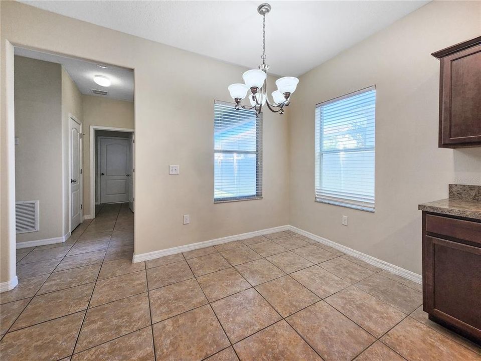 For Sale: $435,000 (3 beds, 2 baths, 1720 Square Feet)